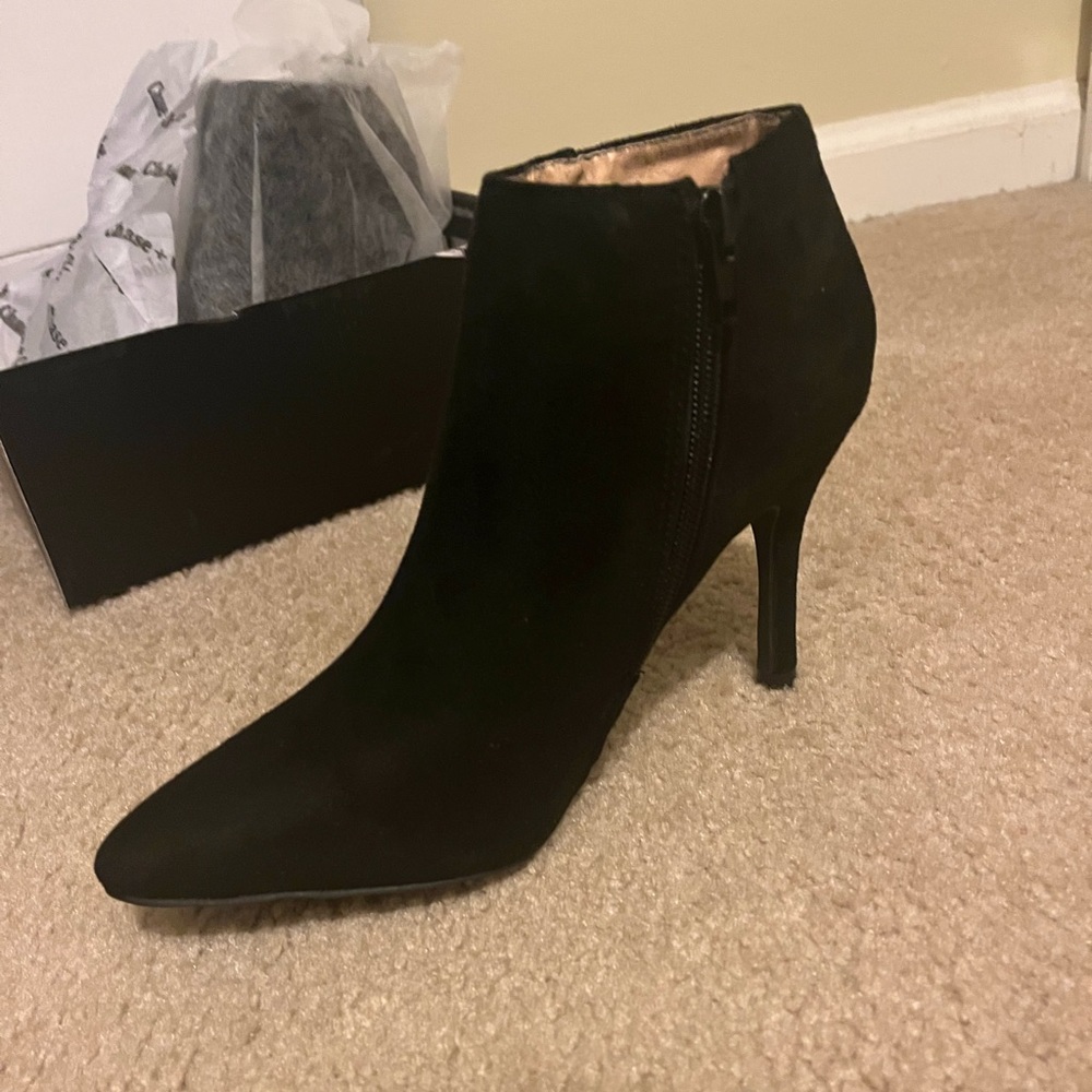 NIB Chase + Chloe Brenda Black Suede Bootie